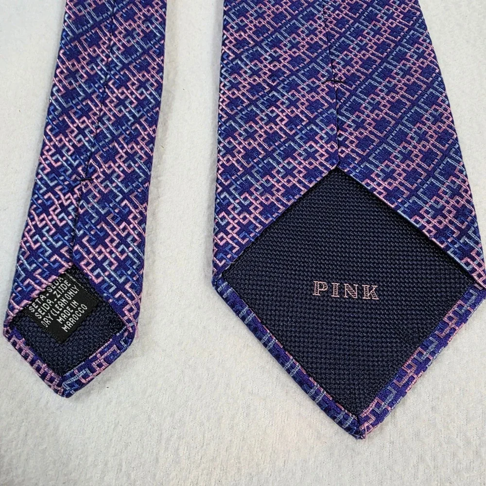 Thomas Pink Mens Purple Pink Geometric 100% Silk Necktie Made in Morocco 59x3.5